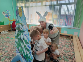 Спортивное развлечение: "Путешествие в зимний лес" Спортивное развлечение: "Путешествие в зимний лес".