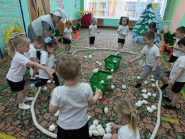 Спортивное развлечение: "Путешествие в зимний лес" Спортивное развлечение: "Путешествие в зимний лес".