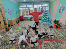 Спортивное развлечение: "Путешествие в зимний лес" Спортивное развлечение: "Путешествие в зимний лес".