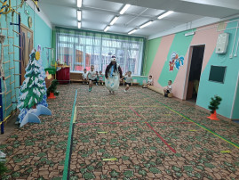 Спортивное развлечение: "Снеговик в гостях у ребят" Спортивное развлечение: "Снеговик в гостях у ребят".